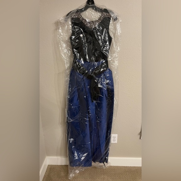 Sachin & Babi Monica Gown NWT - Silk Blend - Picture 5 of 7